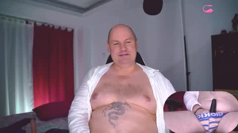 Snapshot of onlylove76 chatting on December 5, 2:15 am Vova online show from December 5, 2:15 am