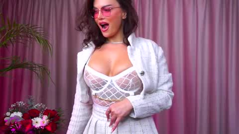 Snapshot of onlynicolle chatting on September 16, 10:46 pm Nicolle online show from September 16, 10:46 pm