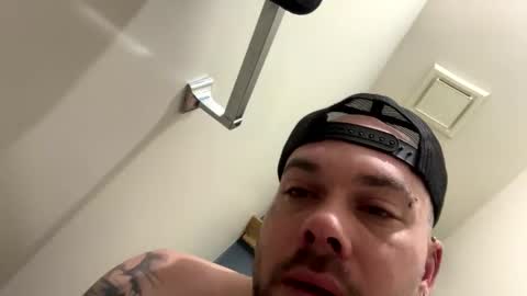 ontarioman66 online show from February 2, 4:37 am