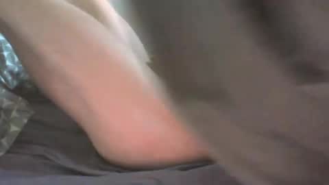 onurkneespls online show from January 8, 12:58 pm