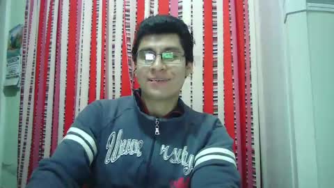 Snapshot of oomaurooo chatting on December 14, 10:02 am oomaurooo online show from December 14, 10:02 am