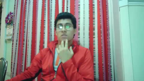 Snapshot of oomaurooo chatting on December 18, 9:36 am oomaurooo online show from December 18, 9:36 am