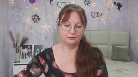 Snapshot of oovanessahotts chatting on March 10, 4:03 pm Vanessa online show from March 10, 4:03 pm