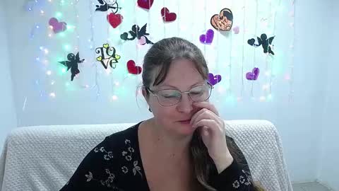 Snapshot of oovanessahotts chatting on February 19, 4:33 pm Vanessa online show from February 19, 4:33 pm