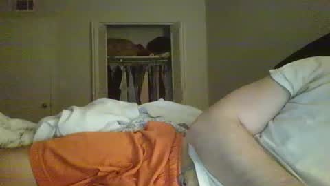 Snapshot of orange22boi chatting on January 17, 5:32 am orange22boi online show from January 17, 5:32 am