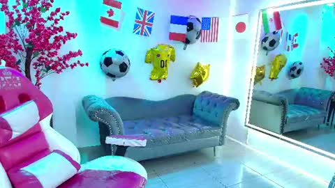oriana_wood online show from June 27, 11:38 am