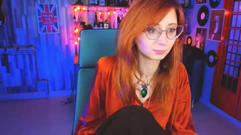 Snapshot of orianna_blade chatting on December 22, 3:22 pm Orianna - Hi Im into geek culture cosplay crafting LARP games. Shall we play DnD online show from December 22, 3:22 pm