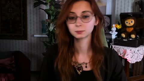 Snapshot of orianna_blade chatting on January 5, 3:13 pm Orianna - Hi Im into geek culture cosplay crafting LARP games. Shall we play DnD online show from January 5, 3:13 pm