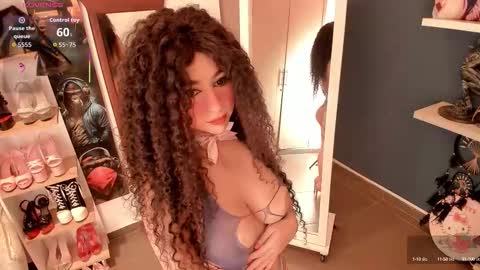 Snapshot of orianna_reed chatting on September 11, 9:32 am oriana online show from September 11, 9:32 am