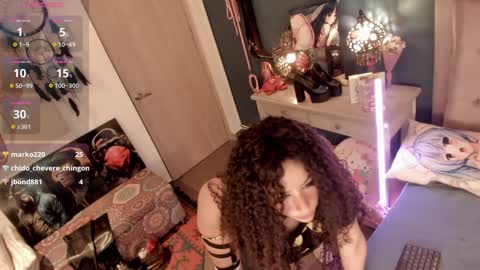 Snapshot of orianna_reed chatting on December 4, 3:26 pm oriana online show from December 4, 3:26 pm