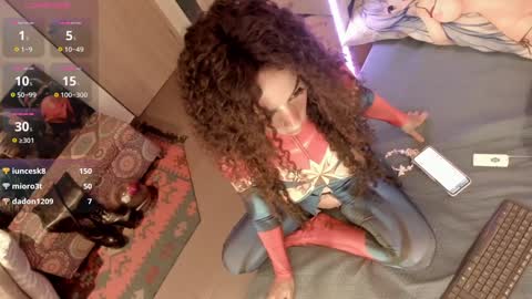 Snapshot of orianna_reed chatting on December 3, 3:17 pm oriana online show from December 3, 3:17 pm