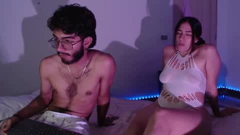 orion y perla online show from September 30, 5:40 am