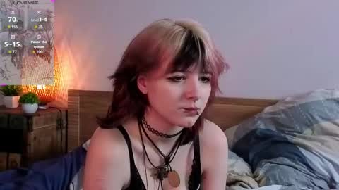 Ashley online show from October 6, 8:04 pm