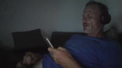 orwel09 online show from April 16, 4:07 pm