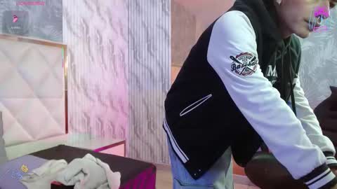 osamu_tay online show from February 10, 12:19 pm