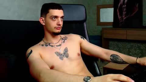 OscarGriffin online show from March 5, 2:45 pm