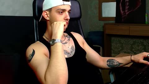 OscarGriffin online show from March 9, 3:05 pm