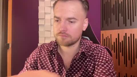 Snapshot of oscarsavage chatting on February 9, 5:01 pm Oscar Steel Savage online show from February 9, 5:01 pm