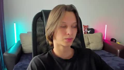 Ostin online show from March 23, 2:16 am