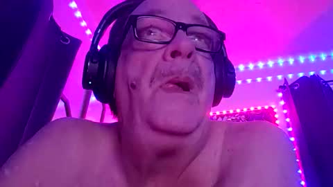 ou8124824 online show from October 28, 6:14 am