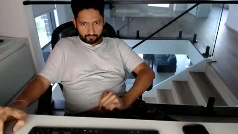 outdoornakedguy11_007 online show from May 26, 6:41 am