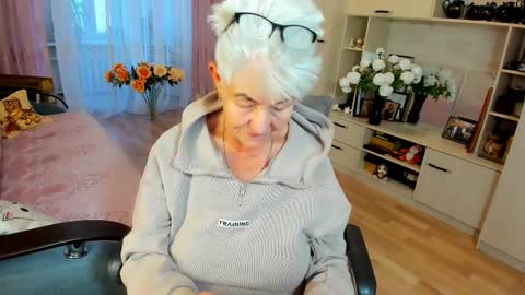 Alla online show from December 22, 11:28 am