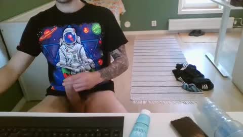 Snapshot of ovvv9 chatting on January 6, 9:41 am ovvv9 online show from January 6, 9:41 am