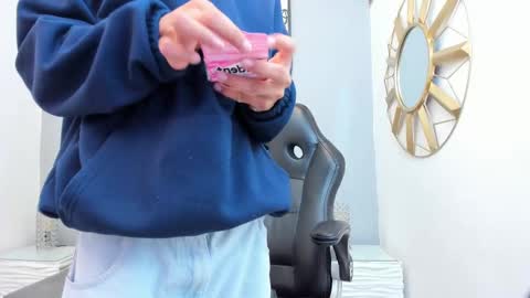 Owen Johnson online show from October 6, 11:50 am