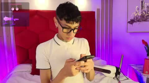 Owen online show from May 29, 3:37 am