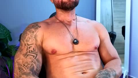 Maximus Owen online show from April 21, 2:51 am