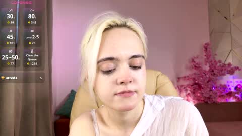 Oxcy online show from May 15, 8:23 am
