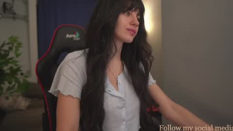 Oxana   Hi friends all my videos are 50 off check my bio online show from November 12, 9:39 pm