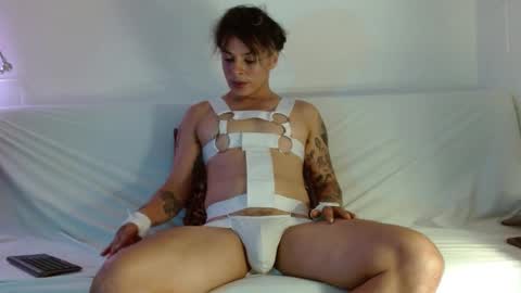 Jeannifer online show from February 7, 11:13 pm