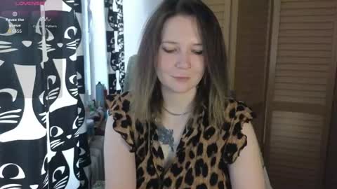 ozalin online show from June 19, 1:39 pm