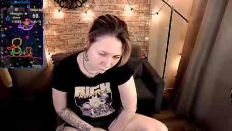 ozalin_green online show from February 17, 8:30 am