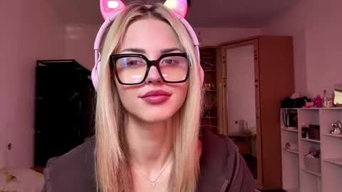 Eva online show from March 22, 10:41 am