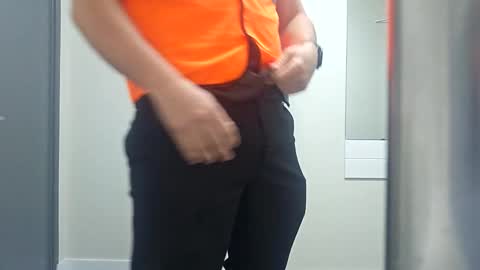 ozone1992 online show from December 8, 2:57 am