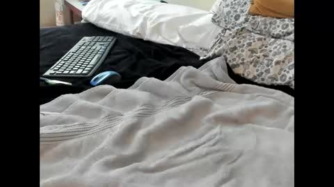 p guin12345 online show from February 20, 2:41 pm