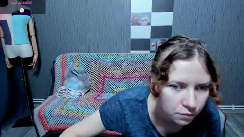 Ella online show from October 2, 8:13 am