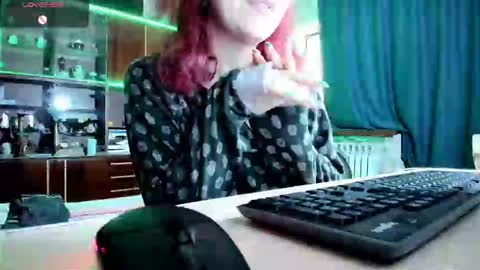Ella online show from February 15, 6:12 am
