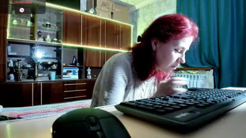 Ella online show from February 6, 2:26 pm