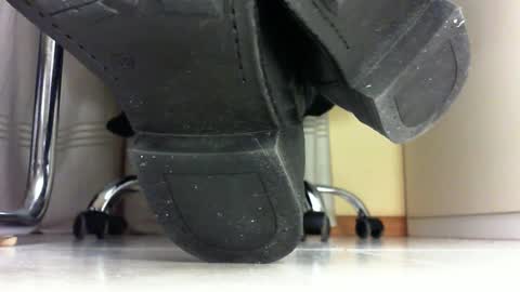 Pablo Meness online show from February 17, 9:00 pm