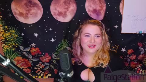 PaigeStation online show from January 23, 11:05 pm