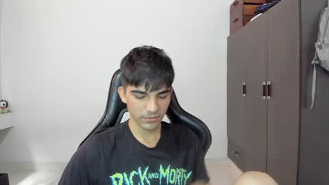 pakun_ online show from December 6, 3:28 pm