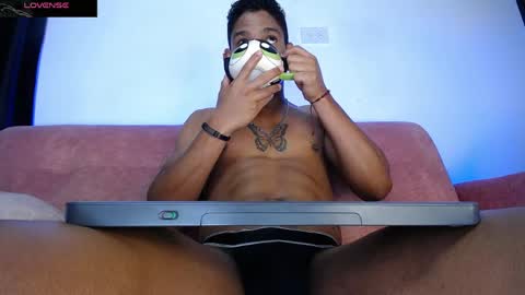 Palo Santo online show from May 12, 7:50 am