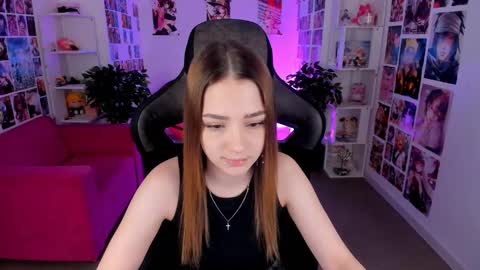 Snapshot of pambeeslyy chatting on February 27, 9:40 am Pam online show from February 27, 9:40 am