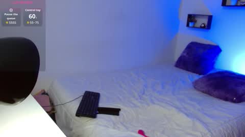 Snapshot of pamela_2863 chatting on September 20, 11:52 pm pamela_2863 online show from September 20, 11:52 pm