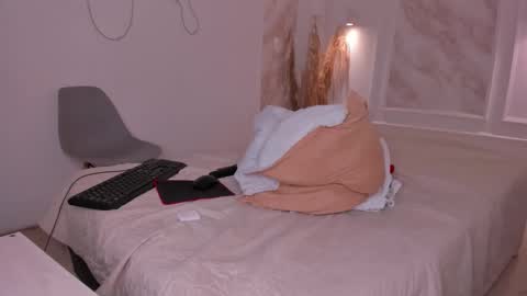 pamela online show from October 17, 11:31 pm