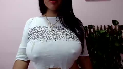 Snapshot of pamela_claus chatting on January 19, 5:39 pm Pamela Claus online show from January 19, 5:39 pm