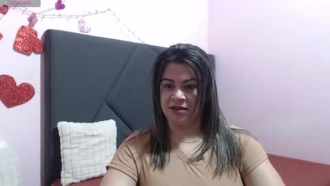 pamela_echeverria online show from February 26, 11:35 am